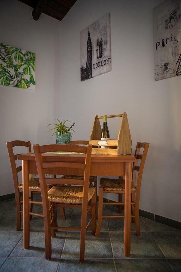 סנטו סטפאנו די קמאסטרה Casa Vacanze Fede מראה חיצוני תמונה