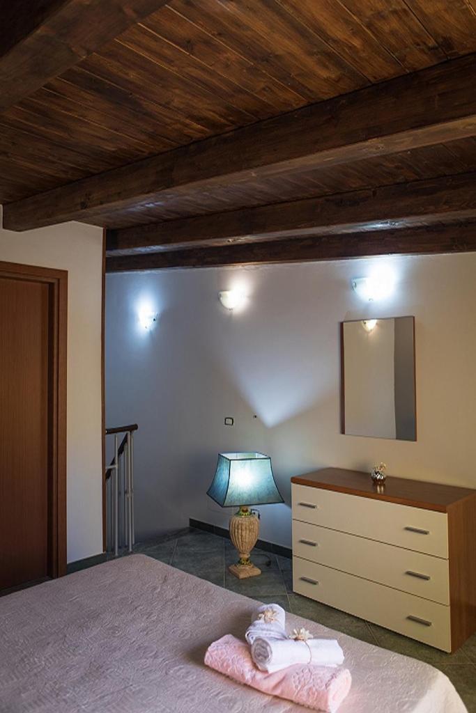 סנטו סטפאנו די קמאסטרה Casa Vacanze Fede מראה חיצוני תמונה